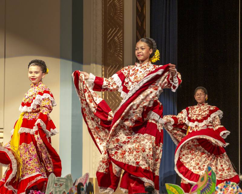 Performances at The Expo de Bellas Artes on Friday, April 25, 2025  in La Grange.