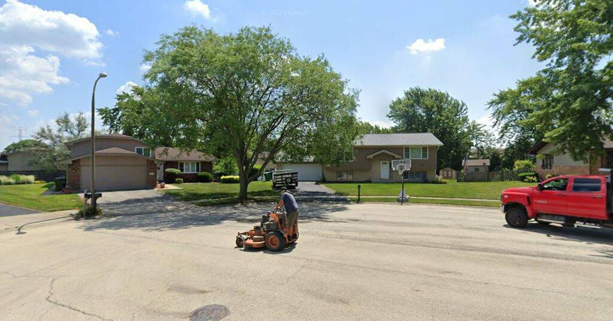 Homer Glen: Three-bedroom home sells for $370,000