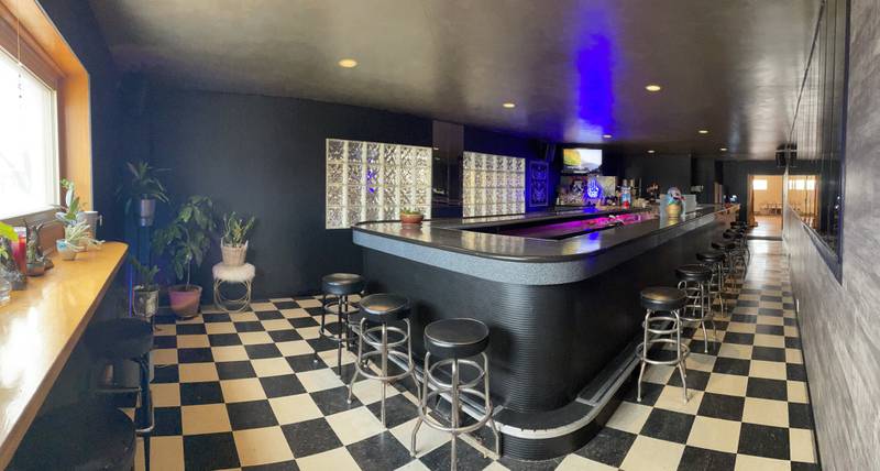 Matt Intro and Monica Murzanski opened a food truck, Saffron Bazaar, last spring in Ottawa. The food truck’s success led them to open a bar and venue late last year, coupling their Mediterranean-inspired cuisine with live entertainment.