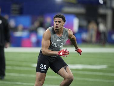 Bears trade back into 5th round to select Kansas edge rusher Austin Booker