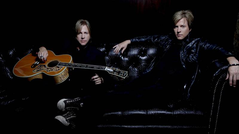 Nelson twins celebrate family legacy during ‘A Nelson Christmas’ at Arcada Theatre