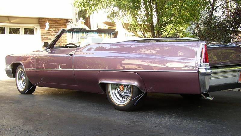 Photos by Steve Rubens - 1969 Cadillac Deville Side