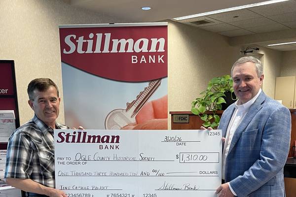 Stillman Bank donates to Ogle County Historical Society for time capsule project