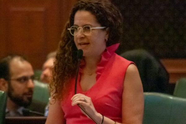 School cell phone ban, human composting bills among hundreds advancing in Springfield