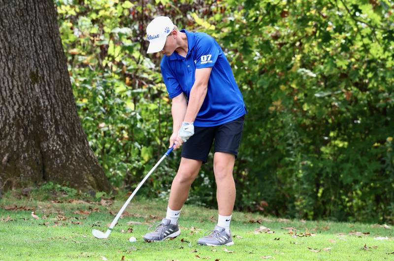 Princeton's Noah Morton strikes the ball during the Three Rivers Conference Tournament on Tuesday, Sept. 23, 2025 at Chapel Hill Golf Course in Princeton.