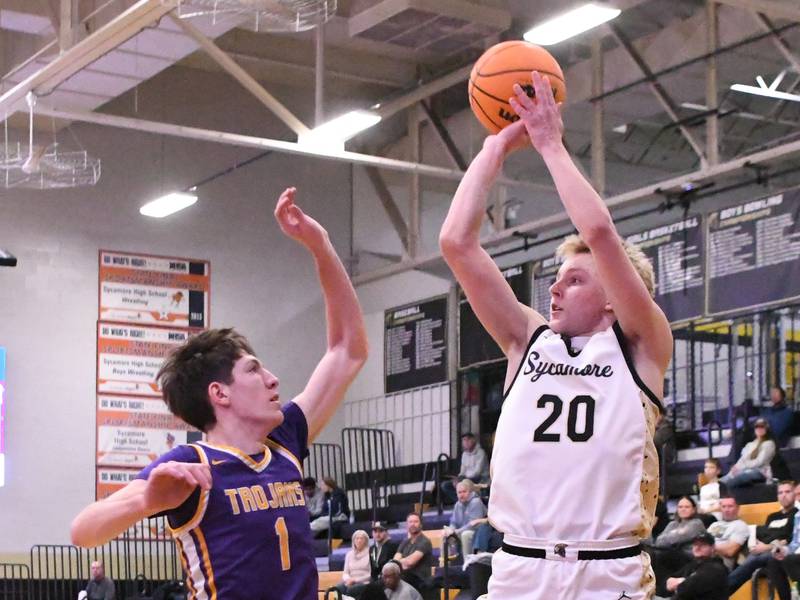 Sycamore’s Isaiah Feuerbach thriving on defense despite size gap