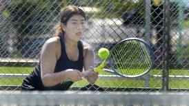 Girls tennis: L-P bounces back after opening round losses in own invite