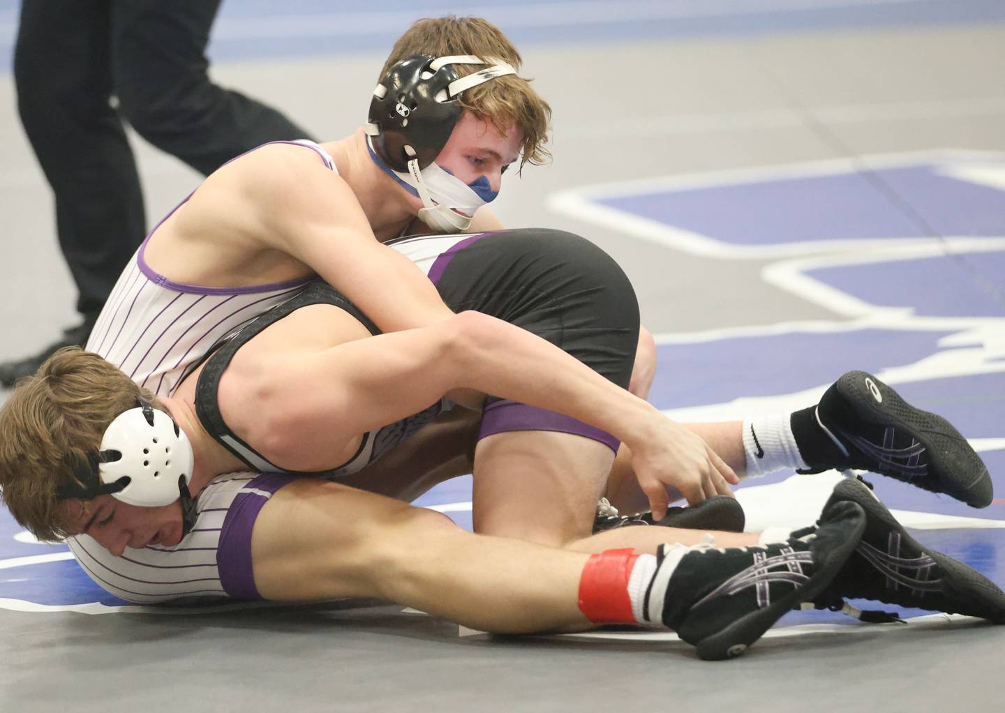 Dixon's Jack Ragan wrestles Oakwood's Weston Frazier during the 62nd annual Lyle King Princeton Invitational boys tournament on Saturday, Jan. 10, 2026 at Princeton High School.