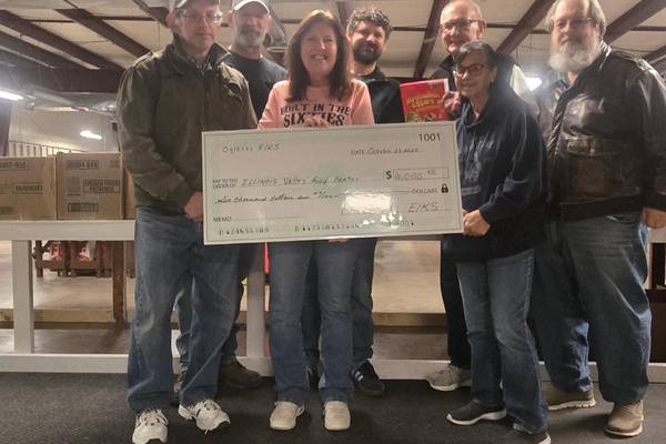 Oglesby Elks donate $6,000 to Illinois Valley Food Pantry