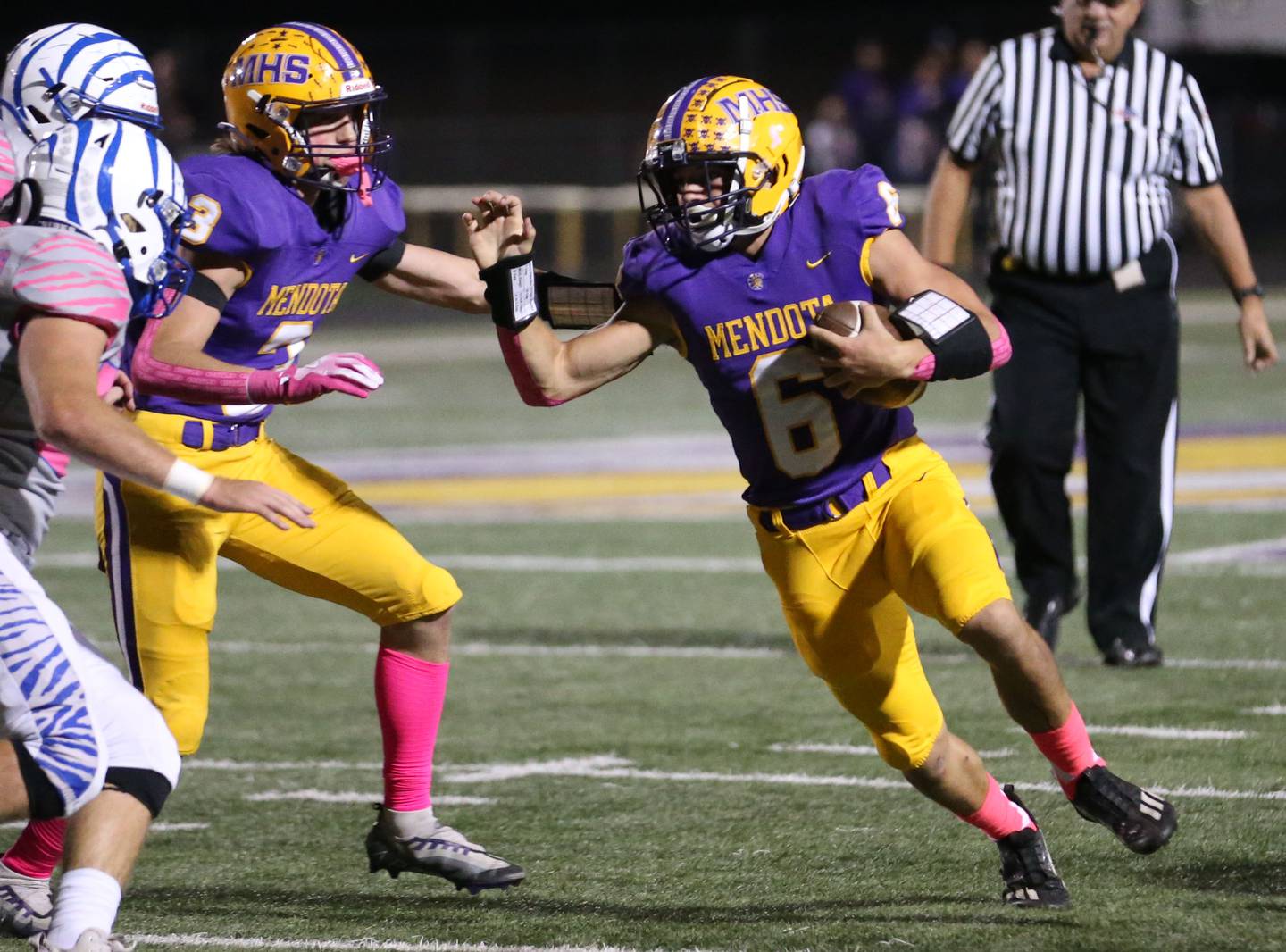 Mendota's Corbin Furar runs the ball against Princeton on Friday, Oct. 11, 2024 at Mendota High School.