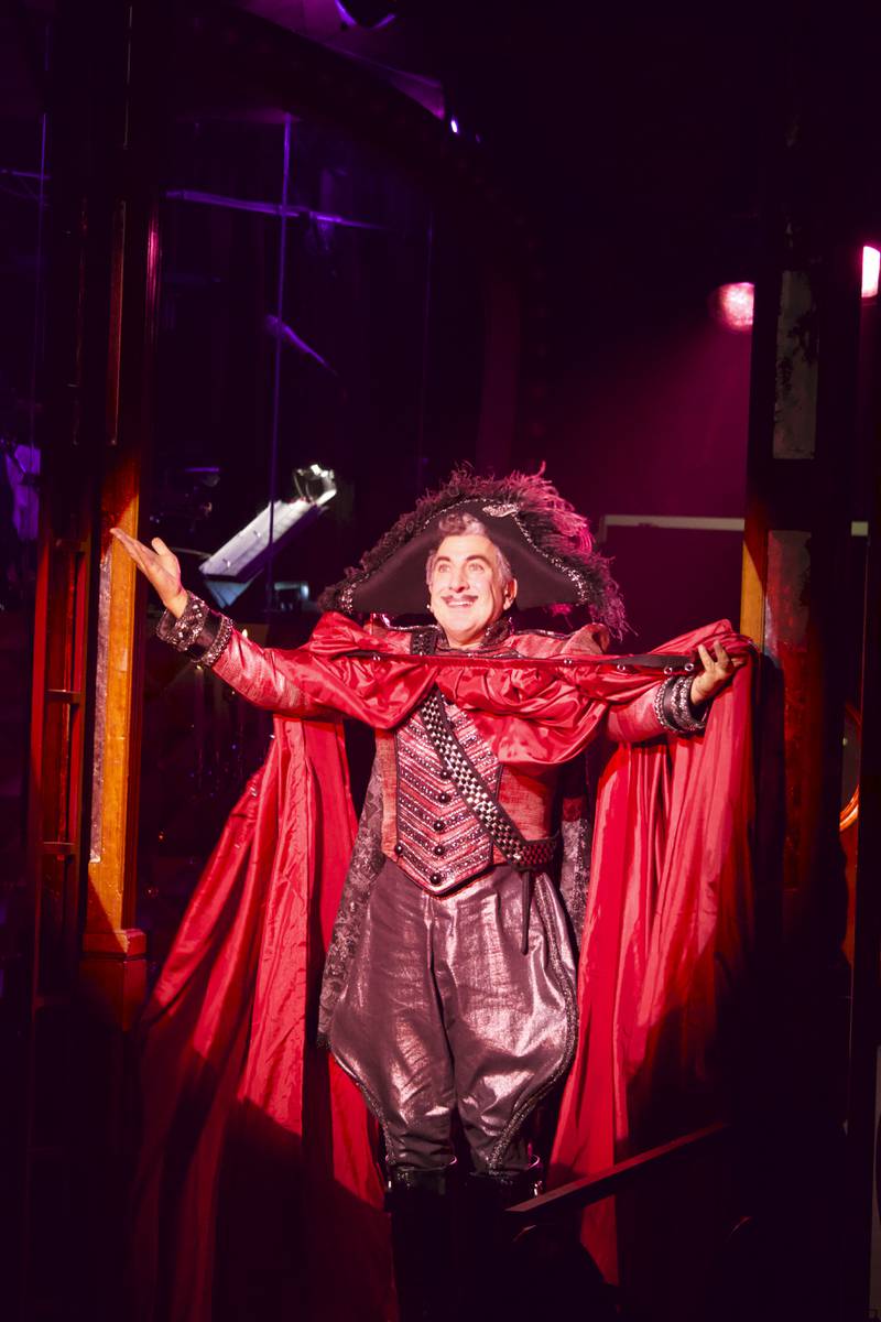 Frank Ferrante makes his entrance in "Luminaire."