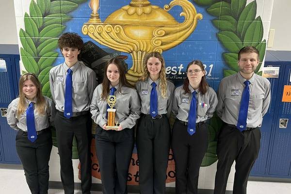 Princeton High scholastic bowl team place third at Winnebago Invitational