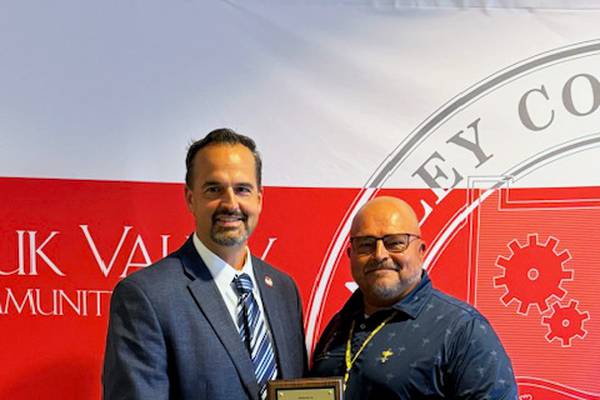 Sauk Valley Community College’s Mandrell receives Friends of Education award