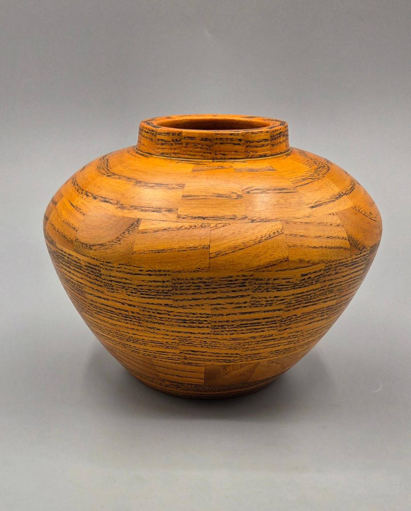 Dave Clausen -- the beauty of woodturning (sandblasted ash)