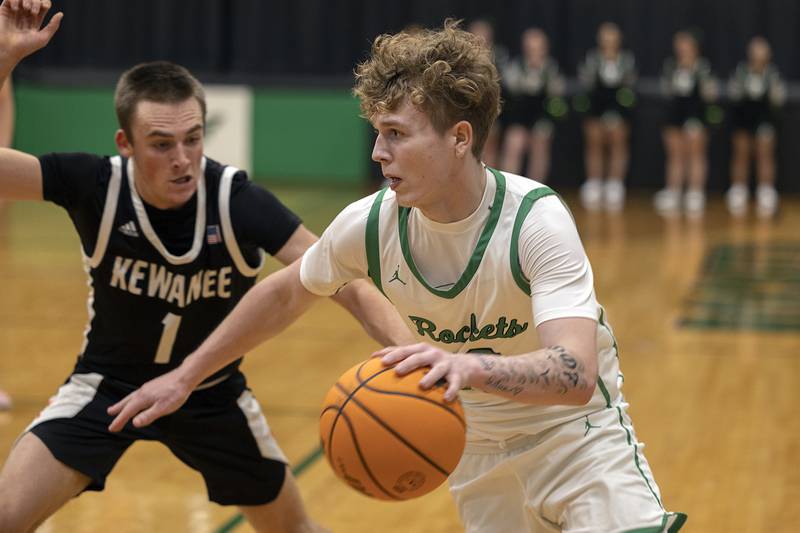 Rock Falls’ Kuitim Heald handles the ball against Kewanee Wednesday, Nov. 27, 2024, at Rock Falls High School.