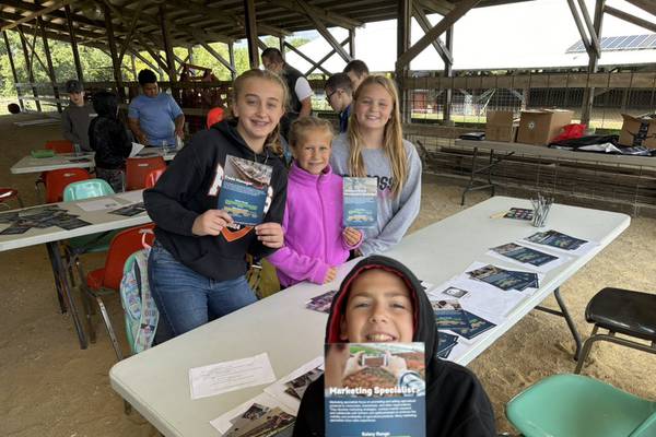 Ogle County students learn about modern agriculture