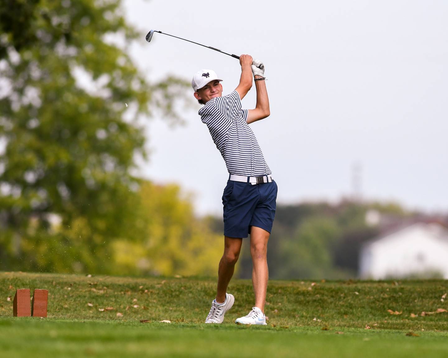 Carter Anderson of Oswego tees off during the Plainfield Central regional on Wednesday Oct. 1, 2025, held at Wedgewood Golf Course in Plainfield.