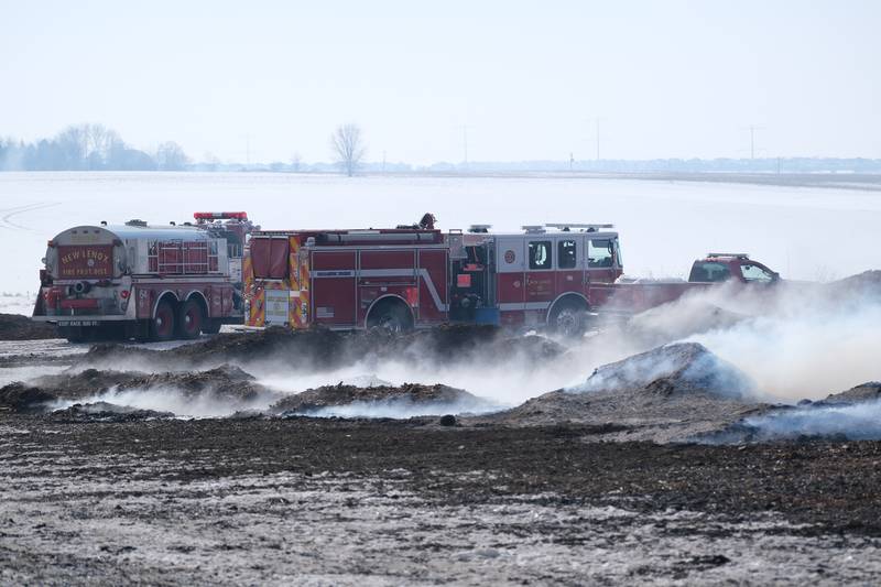 Photos Mulch Fire in New Lenox Shaw Local