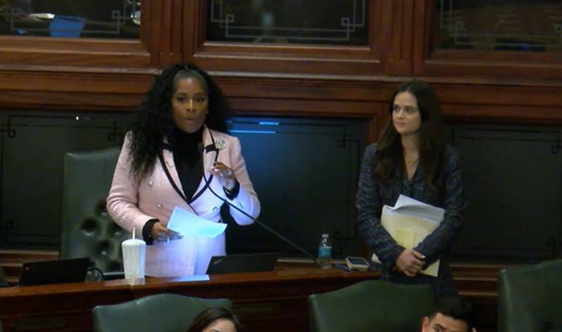 State Rep. Jehan Gordon-Booth, D-Peoria, speaks on the House floor Tuesday in favor of a bill that would guarantee workers a right to 40 hours of paid sick leave each year. (Credit: Blueroomstream.com)