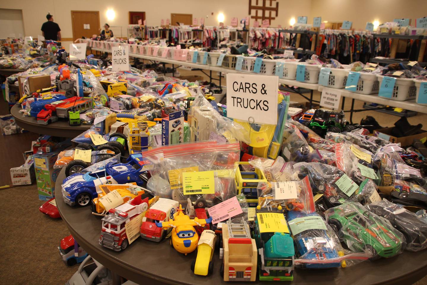 One of the 2025 KidsStuff Resale events, held at St. Elizabeth Ann Seton Catholic Church in Crystal Lake, has put on since 1998 by the Moms of McHenry County.