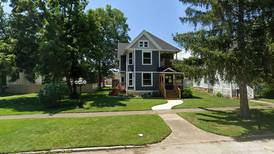 Single-family home sells in Momence for $250,000