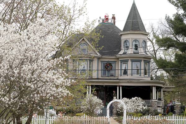 Boutique resorts and charming B&Bs perfect for northern Illinois getaways 