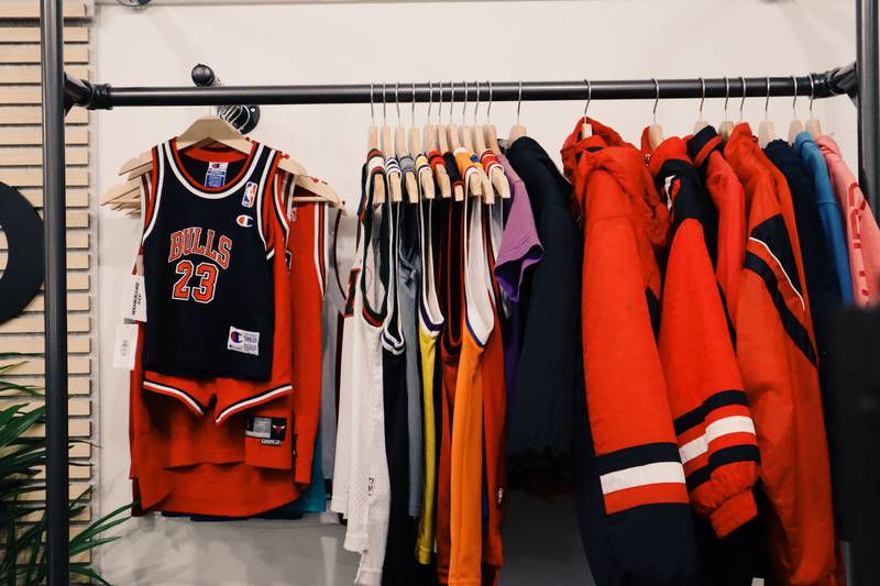 Neighborsgrid offers unique sportswear and nostalgic clothing.
