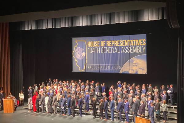 State Reps. Fritts and McCombie sworn into office