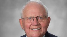 Kane County Board member, longtime North Aurora mayor Dale Berman dies at 91