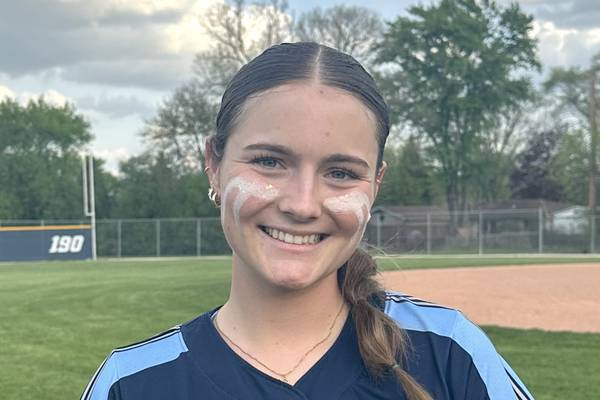 Caleigh Cusack hits walk-off single to complete Lake Park’s comeback against St. Charles North
