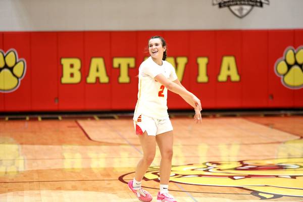 Colorado State women’s basketball player Brooke Carlson gives back to Batavia through camp
