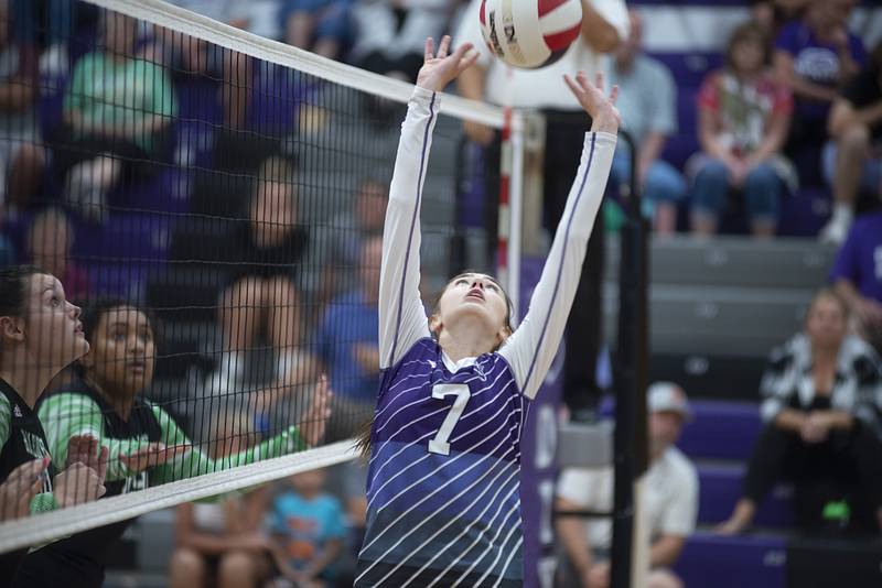 Dixon’s Sydney Hargrave plays the ball against Alleman on Wednesday, Sept. 7, 2022.