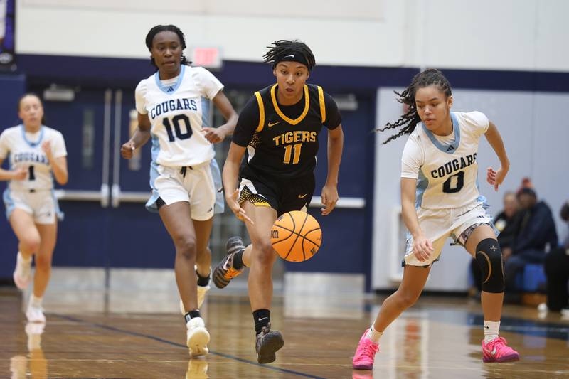Joliet West’s Jada Perez runs down the loose ball against Plainfield South on Thursday, Jan 22, 2026 in Plainfield.