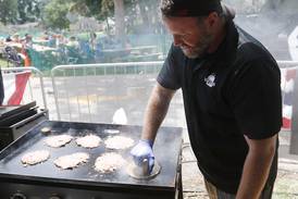 Crystal Lake food truck, Lemont tavern are last 2 standing for best burger title 