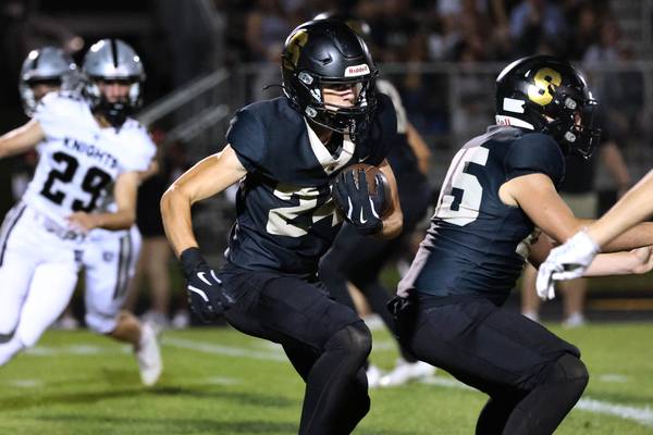 2025 IHSA football playoff pairings: First-round information for Daily Chronicle area teams