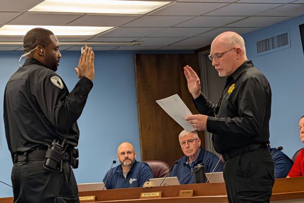 Bourbonnais police swear in new officer