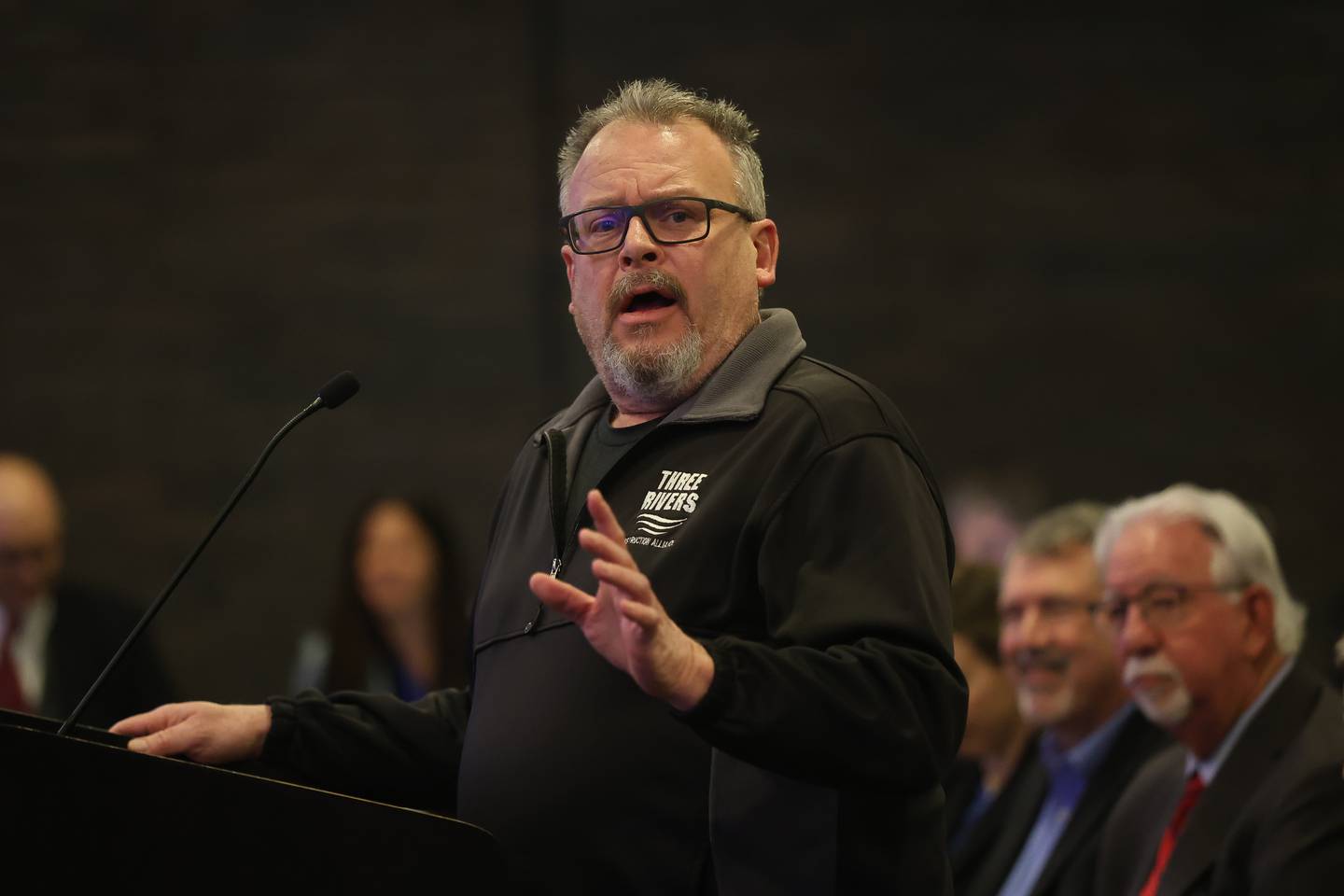 Jon White, a union worker, speaks for the approval of the proposed Data Center at the City of Joliet Plan Commission meeting on Thursday, March 5, 2026 in Joliet.