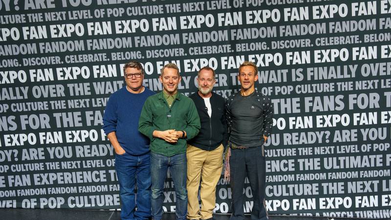 ‘The Lord of the Ring’ cast celebrates 25 years in 2026 at suburban Chicago event