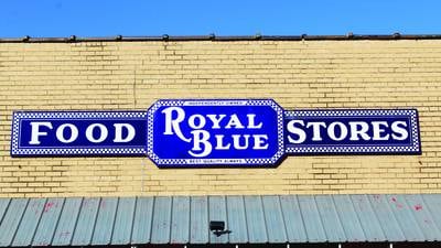 Stillman Valley businesses are royally hand-in-hand