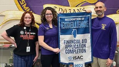 Mendota High School counselors receive FAFSA recognition