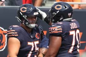 Chicago Bears will reportedly bring back Braxton Jones on 1-year, $10 million deal