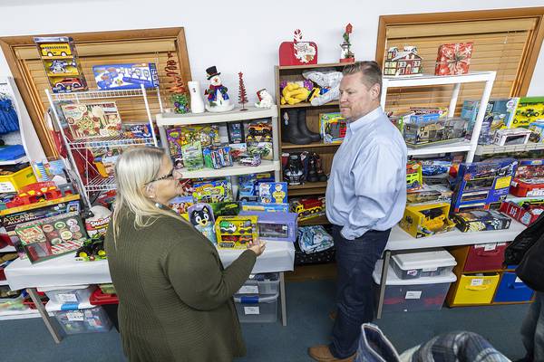 Shaw Local Radio Podcast: Talk-Line with Steve Marco interviews Clara Harris on ‘Holiday Drive’