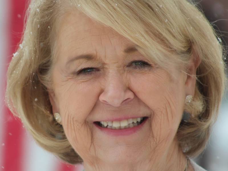 LaMore voids vote on department heads’ contract