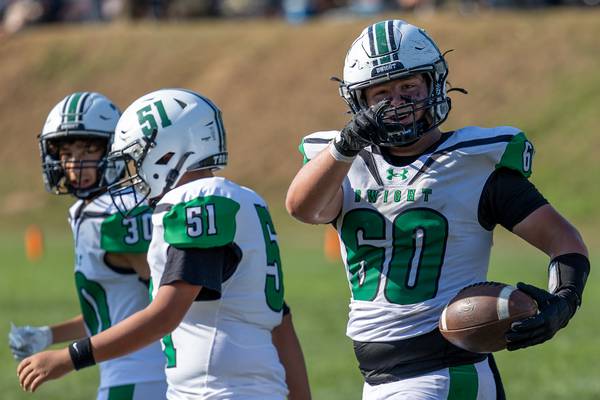 Dwight dominates St. Bede to improve to 3-3