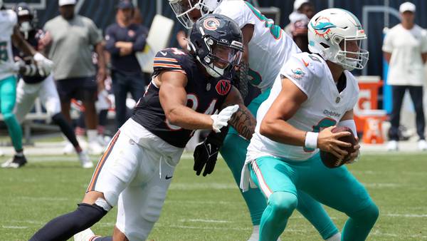 Chicago Bears place Austin Booker on IR, bring back Devin Duvernay, Scott Daly