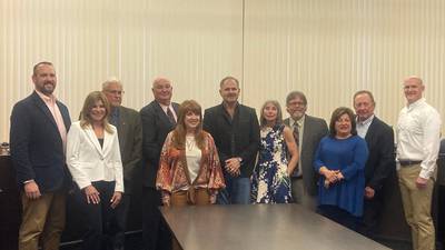 Lockport City Council OKs contract extensions for city administrator, police chief