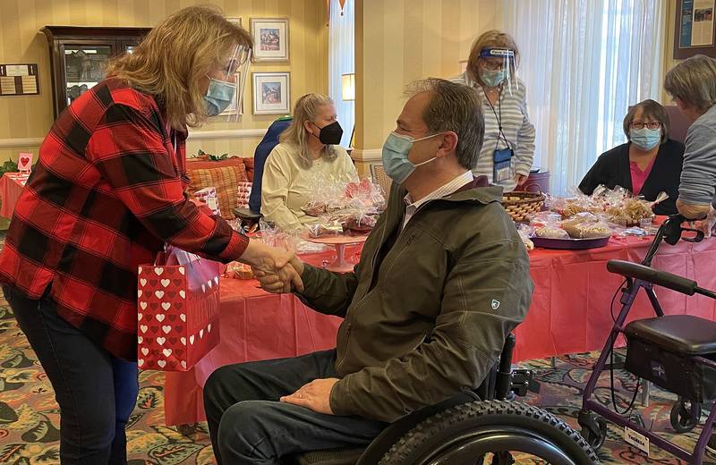State Sen. Dan McConchie delivers valentines to area nursing homes, assisted and memory care centers and long-term care facilities as part of the Illinois Senate Republican Caucus’ third annual Valentines for Seniors program. McConchie dropped cards off at 25 different locations.