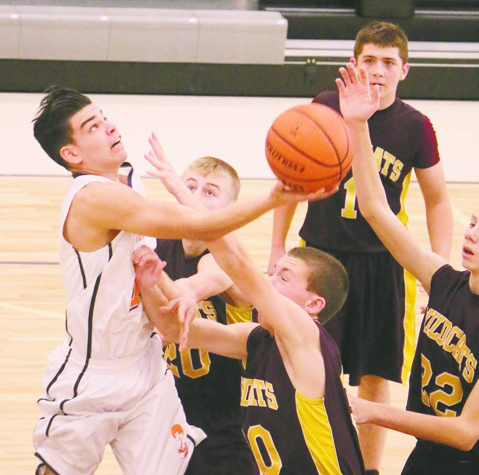 DePue dominates Lowpoint Shaw Local