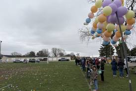 Photos: Families hunt Easter eggs Saturday at Peck Park in Ottawa