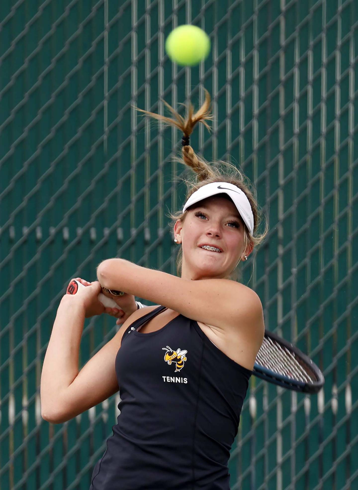 Addy Filipiak of Hinsdale South in the 1A Singles Championship match Saturday, Oct. 25, 2025 at John Hersey High School in Arlington Heights.